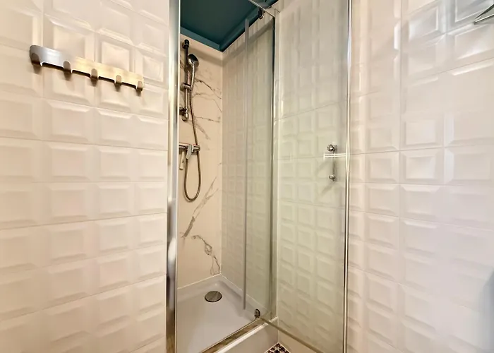 Kosciuszki Lavish With Mezzanine By Bookinghost *